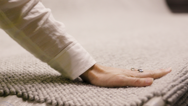 THE BENEFITS OF CHOOSING WOOL OVER SYNTHETIC CARPET